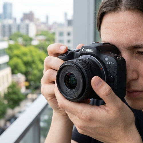 Best Canon Cameras Under $1,000 in Canada (2026)